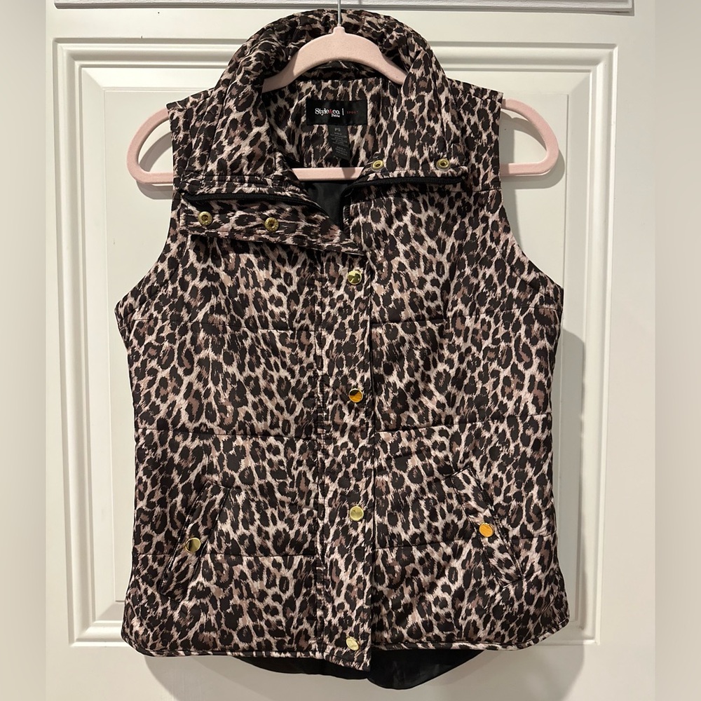 STYLE & CO. Leopard Animal Print Puffer Vest - SP